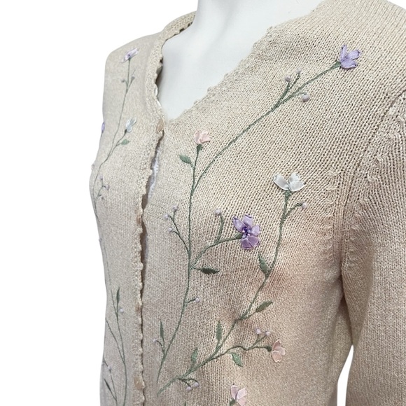 VINTAGE Embroidered Knit Buttom Up Sweater - Picture 4 of 7